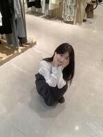 [小小的女友]给有缘人讲一下女友，给你们看一下女友的小穴被内射