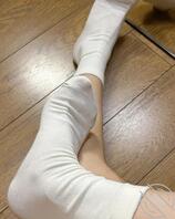 （白袜女大）哥哥想看的 我穿的白袜性感照片。1