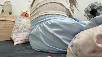 姐弟乱伦 想和姐姐做爱的无数天