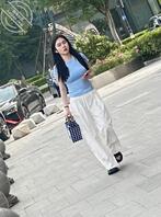 很有气质的小嫂子、胸胸好饱满