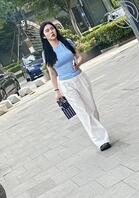 很有气质的小嫂子、胸胸好饱满1