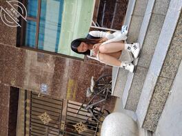 意外偷拍到配合的小妹妹0