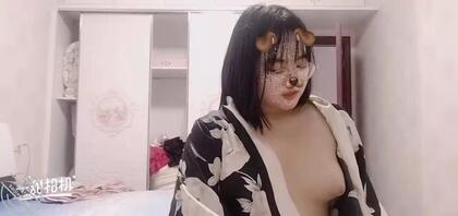 邻居的小妹妹，发育超好，。。。。爱了2