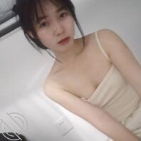 00后女大甜妹一枚1