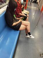 上海9号线——女人就要这种大腿粗粗的，怼起来才带劲