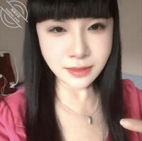 老妈的老骚逼差点被黑人操烂，玩起来太狠了竟然接黑客人，被无套内射0