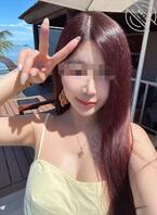 【原创】52 和妹妹去斐济旅游,手扣她的骚逼,淫液喷的我满手都是0