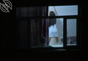 偷拍对楼小少妇（4）2