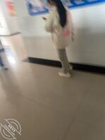 大学厕所偷拍被发现0