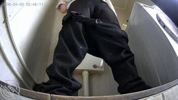 50多岁的老逼，谁想操？1