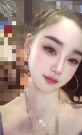 厕拍网红极品老板娘 与一位仙女级别的极品拉屎1
