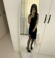 胡雯欣 山东青岛反差母狗胡雯欣，06年出生的极品嫩妹，现在还在读高三0