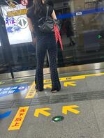 要的就是刺激，地铁里追了好久，才追上0