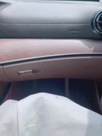 绿毛王八带着老婆去见表弟，骚妻在餐厅就开始吃起表弟的鸡巴了