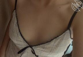 小萝莉第四弹，女大的小馒头1