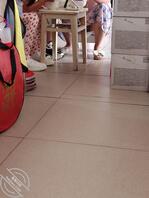 《原创》商店老板娘叉开腿对着我，内裤好像还有个洞1