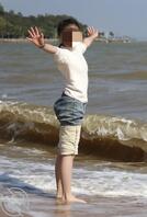 女儿慢慢长大了，安耐不住冲动0