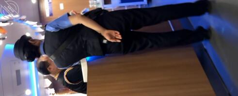 专门弄硬了过去，整个放在手心里差点起飞了！