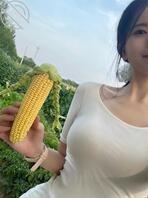 分享堂姐，介绍堂姐，偷拍堂姐你们进来帮帮我吧，求求你了。