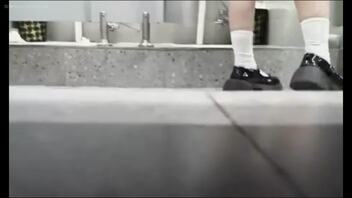 厕拍JK妹妹