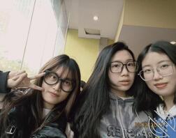 你们想喝我们三谁的逼水1