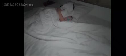 深夜将熟睡中的……给偷操了