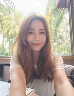 小学语文老师，在家无聊自拍。