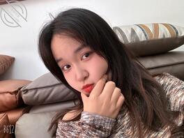 郸城的骚母狗老婆，生活照裸照合图对比，想操她骚逼的速来1