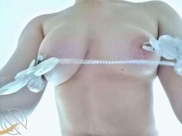 想被爸爸们捏乳头1