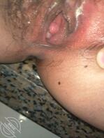 17岁高三女友，嫩嫩的小骚逼忍不住想要大鸡吧操，流了好多水1