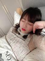 帮小嫂子拍照片，你们觉得小嫂子好搞吗0