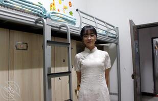 又忽悠了一个嫩妹拍私房，还有点高身材不错，婊子脸2